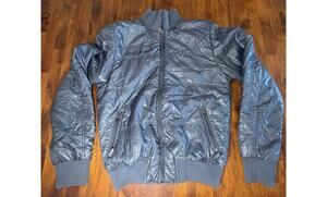 UFC Womens M Gray Metallic Quilted Bomber Jacket Full Zip Ribbed Cuffs MMA